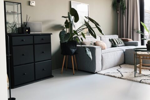 Superbase gietvloer EPI Vagabond in woonkamer